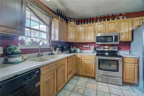 21201 Montgomery Dr, Mcloud, OK 74851 photo 5