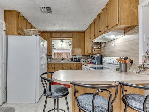1701 S Harrah Rd, Harrah, OK 73045 photo 13