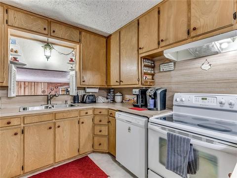 1701 S Harrah Rd, Harrah, OK 73045 photo 12