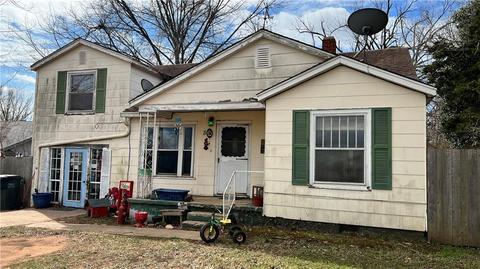 802 E Walnut St, Tecumseh, OK 74873 photo 1
