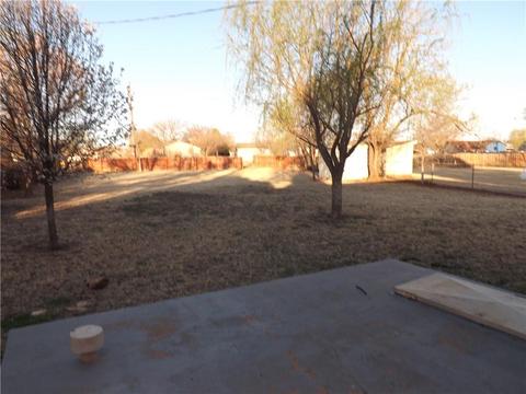 804 Hickory St, Altus, OK 73521 photo 16
