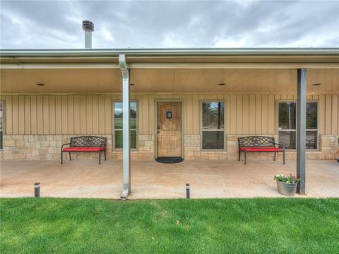 12301 S Dobbs Rd, Mcloud, OK 74851 photo 2
