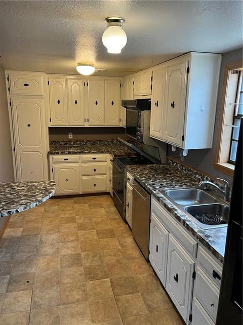 428 E 3rd St, Carnegie, OK 73015 photo 4