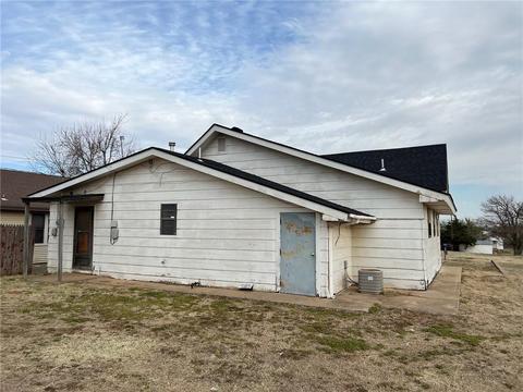 428 E 3rd St, Carnegie, OK 73015 photo 15
