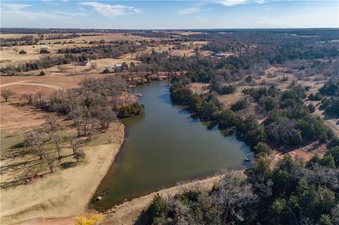 1550 Bird Creek Dr, Guthrie, OK 73044