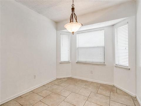 2213 Leaf Dr, Moore, OK 73160 photo 7