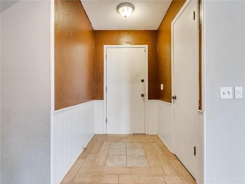 2213 Leaf Dr, Moore, OK 73160 photo 3