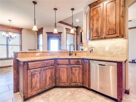 801 Arrowhead Dr, Tuttle, OK 73089 photo 11