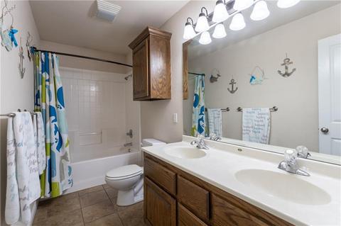 1813 Foxtail Cir, Altus, OK 73521 photo 22