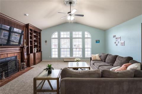 1813 Foxtail Cir, Altus, OK 73521 photo 4