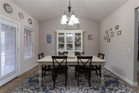 1813 Foxtail Cir, Altus, OK 73521 photo 12