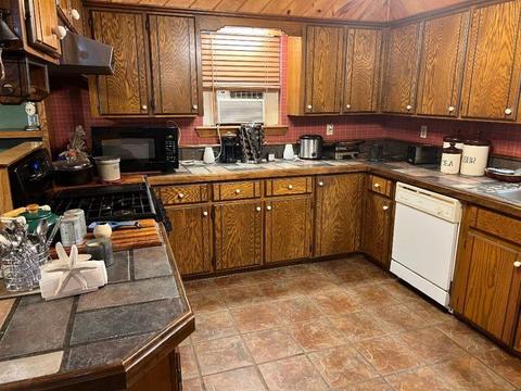 300 N Currence Rd, Broken Bow, OK 74728 photo 19