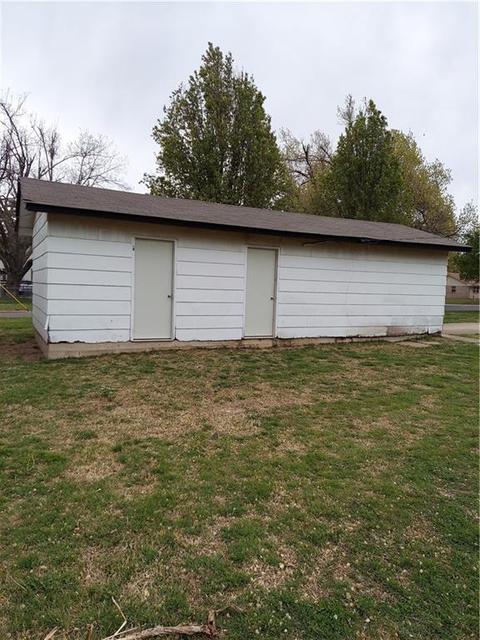 314 N 2nd St, Noble, OK 73068 photo 31