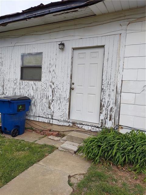 314 N 2nd St, Noble, OK 73068 photo 6