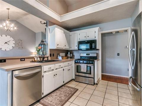 2704 Cimarron Dr, Norman, OK 73071 photo 9