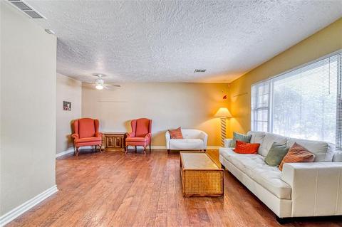 809 Morningside Dr, Norman, OK 73071 photo 2