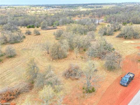 1249 Layla Ln, Blanchard, OK 73010