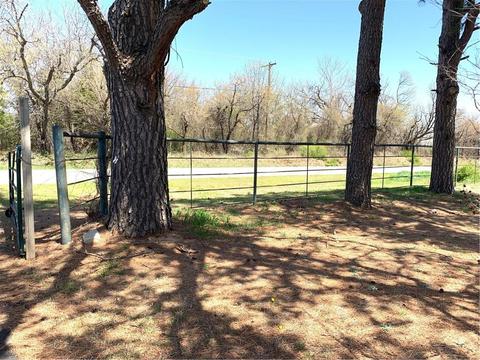 30409 Memorial Rd, Mcloud, OK 74851 photo 1