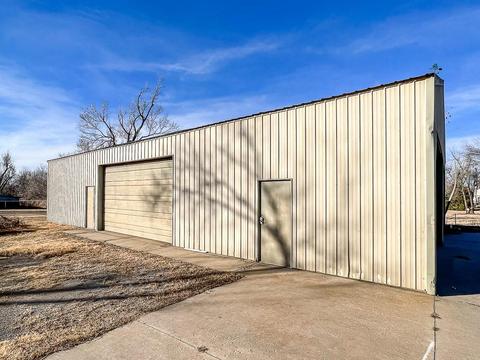 Undisclosed, Bethany, OK 73008 photo 15