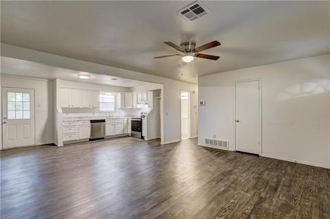 2913 Maple Ln, Edmond, OK 73034 photo 3