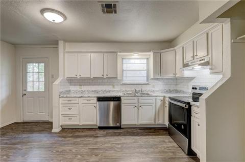 2913 Maple Ln, Edmond, OK 73034 photo 4
