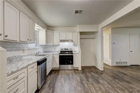 2913 Maple Ln, Edmond, OK 73034 photo 5