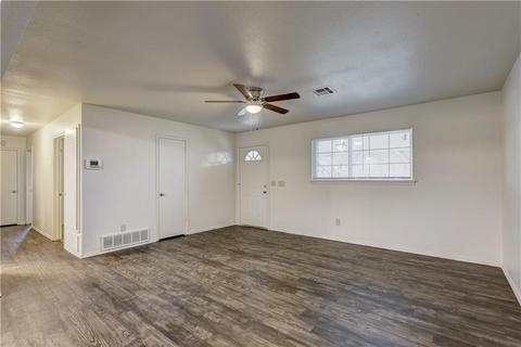 2913 Maple Ln, Edmond, OK 73034 photo 2