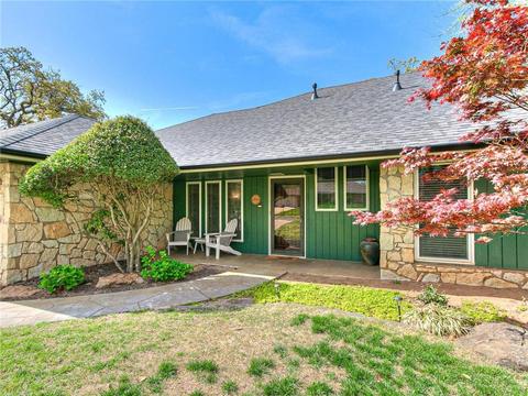 1708 Seminole Dr, Edmond, OK 73013 photo 2
