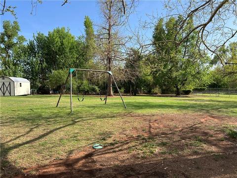 628 E Lea Ter, Mustang, OK 73064 photo 3