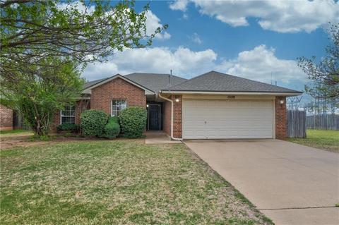 1320 Rasheed Rd, Edmond, OK 73003 photo 2