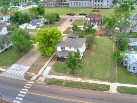 917 E Noble Ave, Guthrie, OK 73044 photo 4