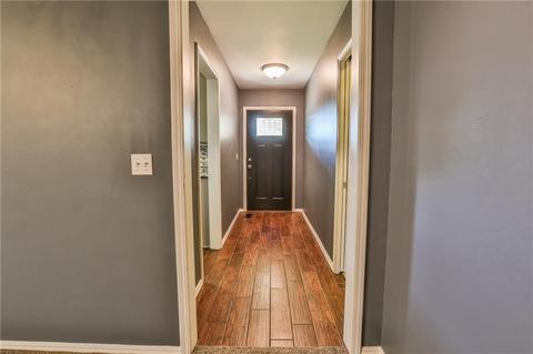 719 E 31st St, Edmond, OK 73013 photo 2