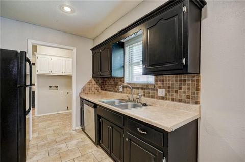 205 E 30th St, Edmond, OK 73013 photo 9