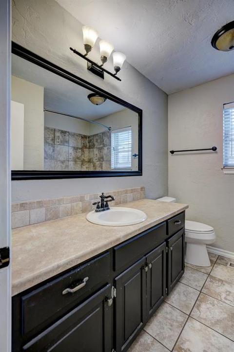 205 E 30th St, Edmond, OK 73013 photo 19