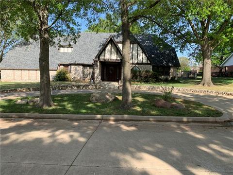 2317 Robinwood Cir, Shawnee, OK 74801