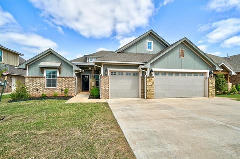 2012 Edgewater Dr, Moore, OK 73160 photo 2