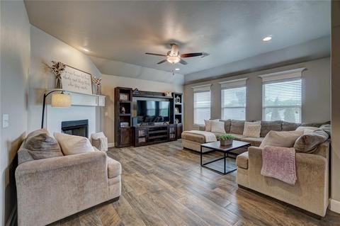 2012 Edgewater Dr, Moore, OK 73160 photo 5