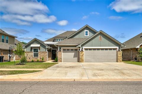 2012 Edgewater Dr, Moore, OK 73160 photo 1