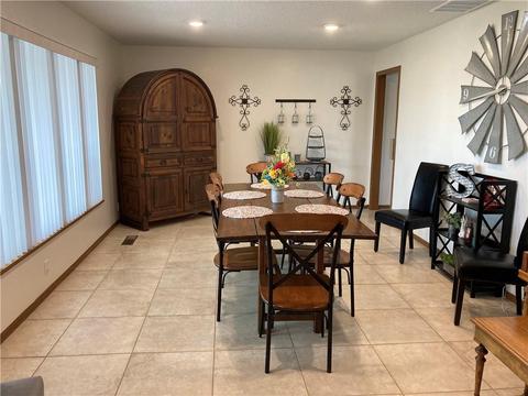 808 N Brewer Ave, Hydro, OK 73048 photo 4