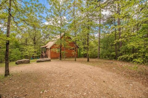 415 Split Shot Cir, Broken Bow, OK 74728 photo 13
