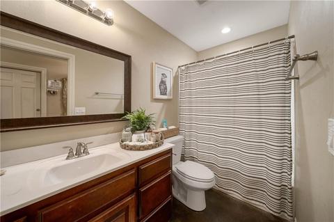 2141 Meench Dr, Moore, OK 73170 photo 4
