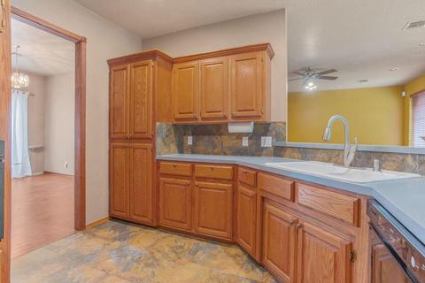 29300 Memorial Ave, Mcloud, OK 74851 photo 13