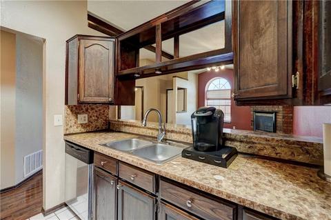 1612 Westmore Dr, Moore, OK 73170 photo 15