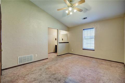 1612 Westmore Dr, Moore, OK 73170 photo 17