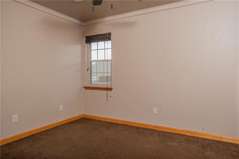 Undisclosed, Moore, OK 73170 photo 18