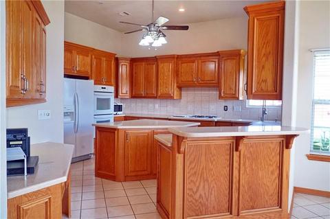 1733 NW Quanah Rd, Cache, OK 73527 photo 5