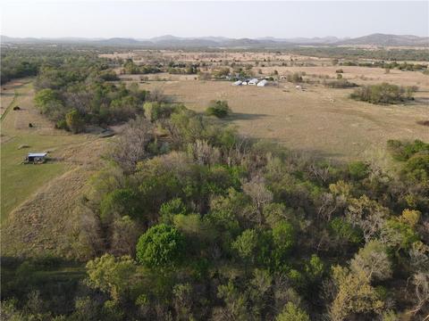 1733 NW Quanah Rd, Cache, OK 73527 photo 36