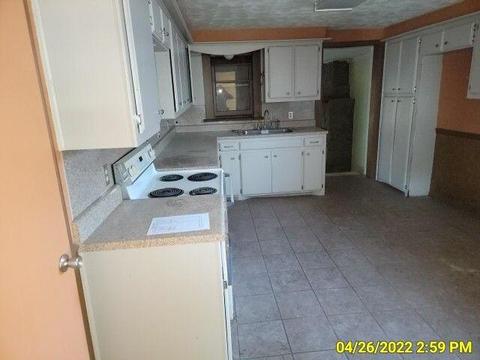 612 E Walnut St, Altus, OK 73521 photo 12