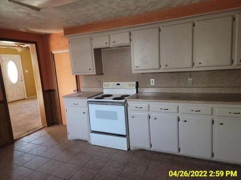 612 E Walnut St, Altus, OK 73521 photo 10