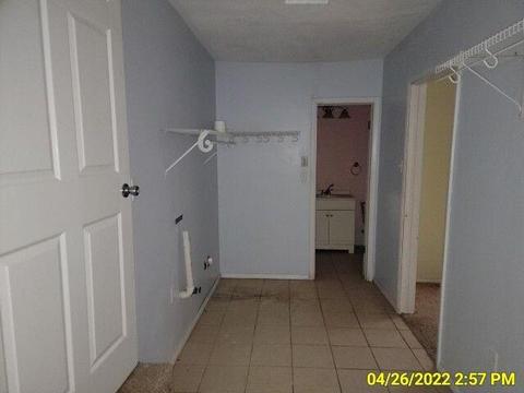 612 E Walnut St, Altus, OK 73521 photo 17